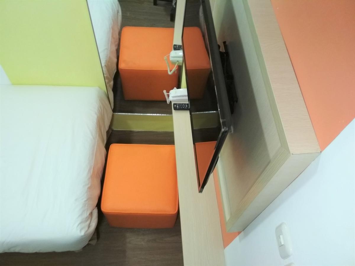 Djo Front One Inn Bengkulu Exterior foto