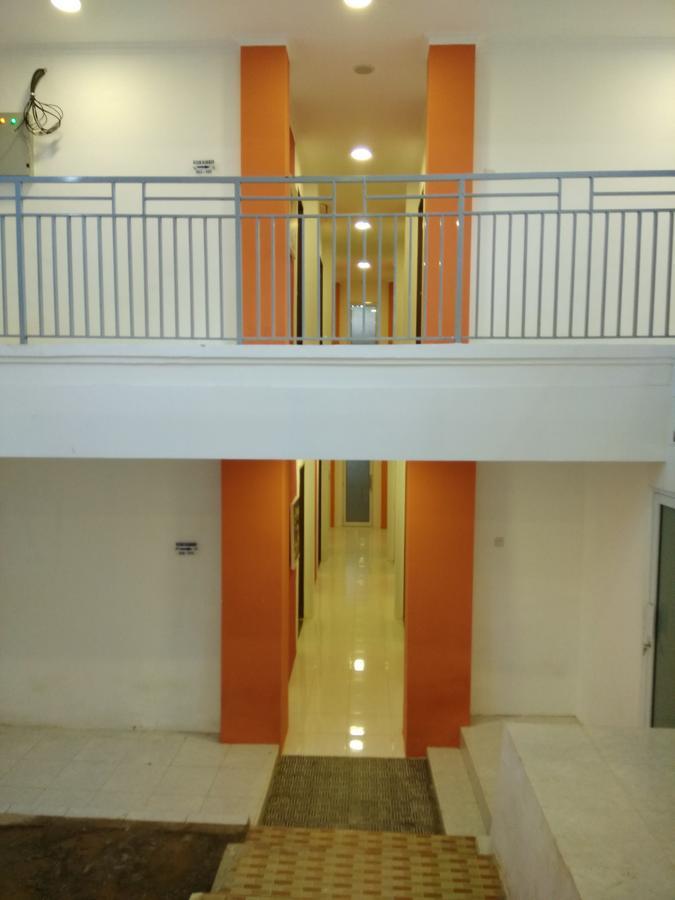 Djo Front One Inn Bengkulu Exterior foto